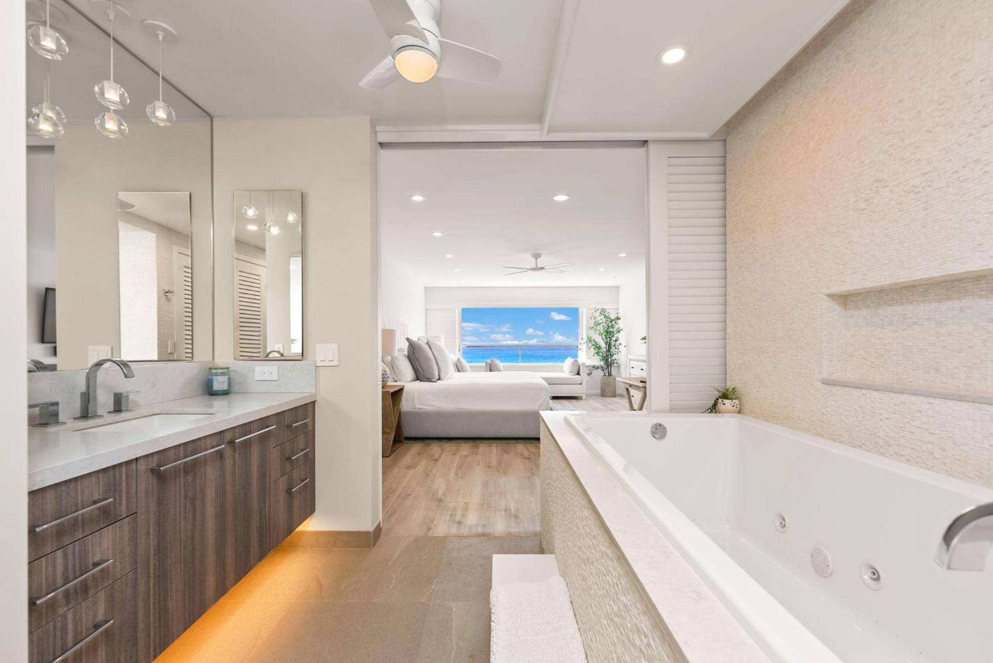 Colony Surf 1503 And 4 Holiday home